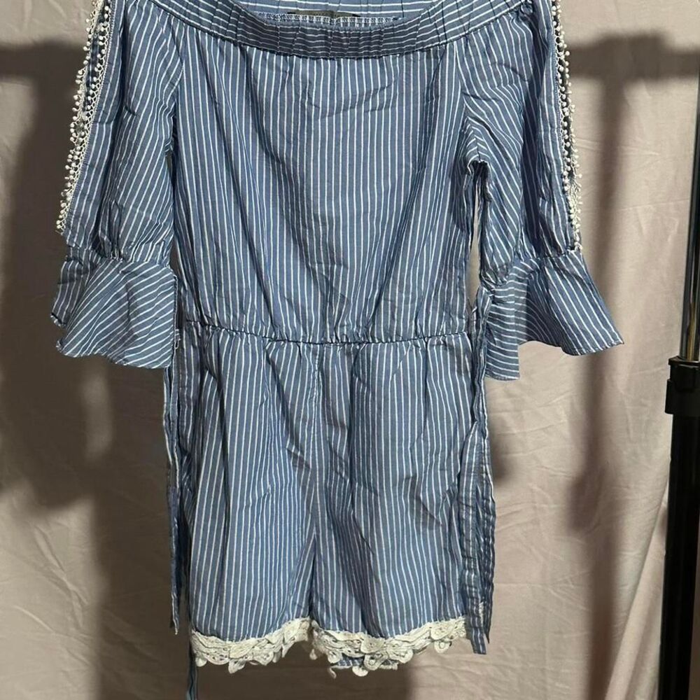 Zara Ruffled Romper Off The Shoulder Stripped White and Blur‎ Size XS